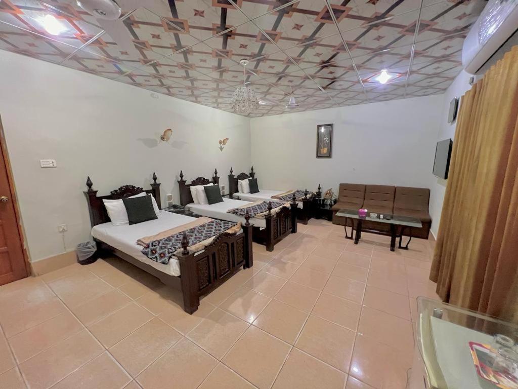 Step Inn Hotel Sukkur Exterior foto